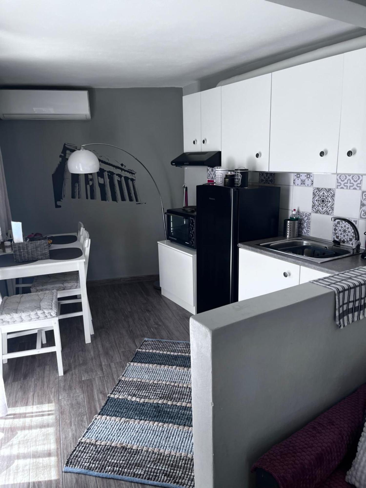 Cozy Studio Apartment In The Heart Of אתונה מראה חיצוני תמונה